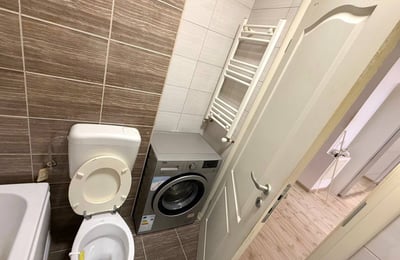 Location d’un appartement spacieux de 2 pièces avec balcon, secteur 6, Chiajna, Bucarest, Roumanie